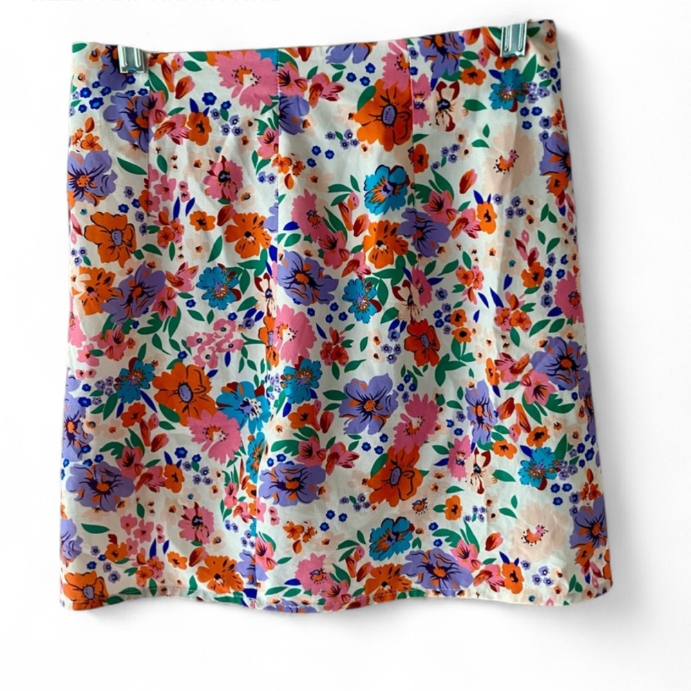 SHEIN LIGHTWEIGHT MULTI COLOR FLORAL PRINT MINI SKIRT SIZE 2 BEACHY COLORFUL